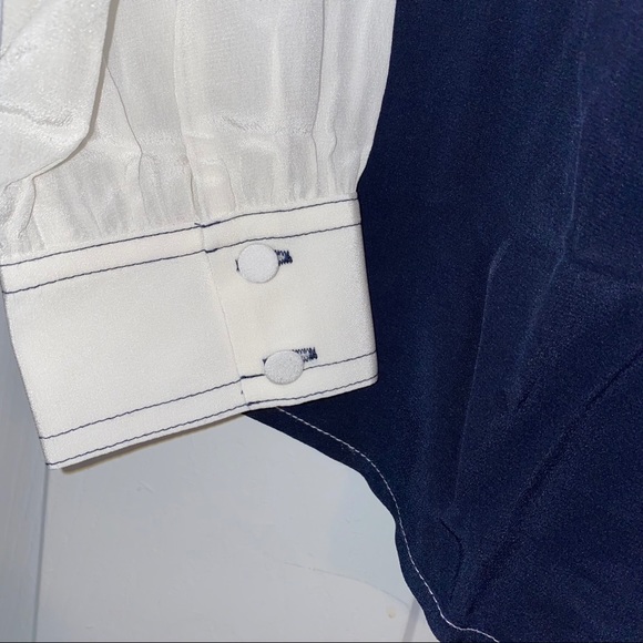 ⭐️100% Silk J. Crew Blouse⭐️ - Picture 6 of 8